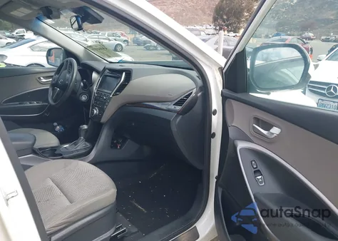 2017 Hyundai Santa Fe Se z USA, uszkodzony, nr VIN KM8SM4HF8HU223092